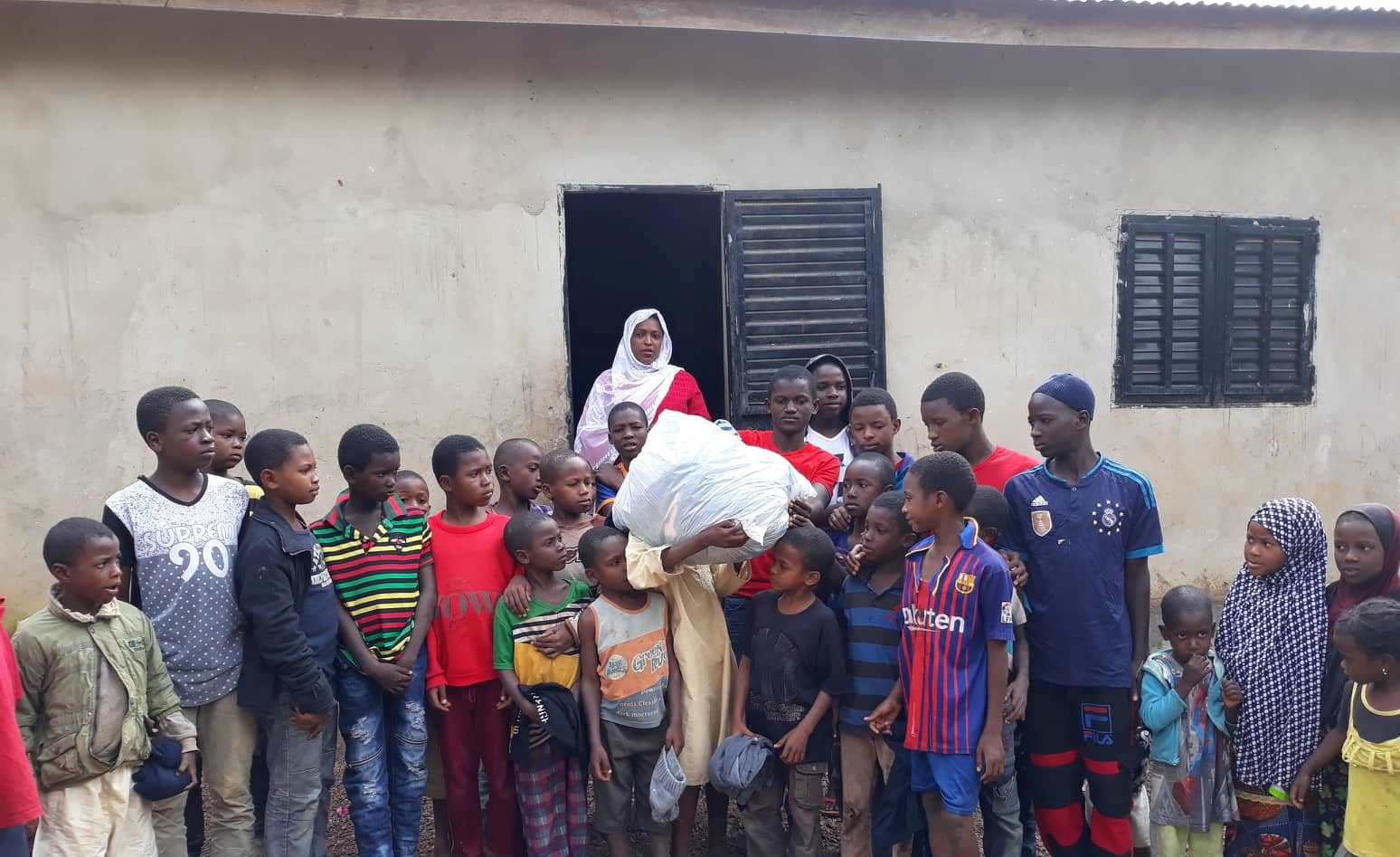 Labé : la fondation « Aliou Baldé » vole au secours des personnes démunies