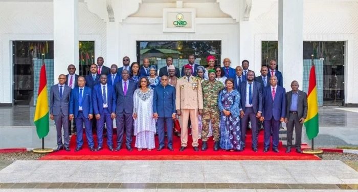 Guinée : devons-nous nous réjouir, rire ou pleurer de la gestion du pays par une junte militaire ?